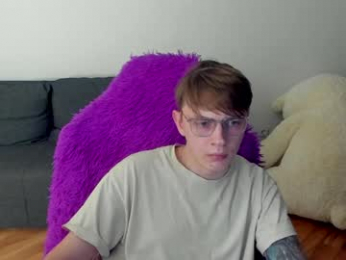aron_neall webcam model stream image