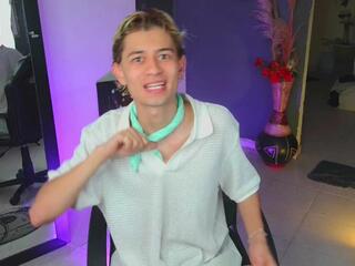 Mattias Dantee webcam model stream image