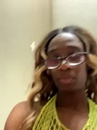 sweetsexiecool7 webcam model stream image