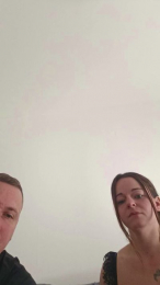 Clozzy_ webcam model stream image