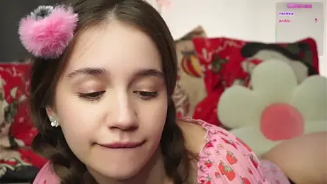 AmiLewis webcam stripchat model stream image