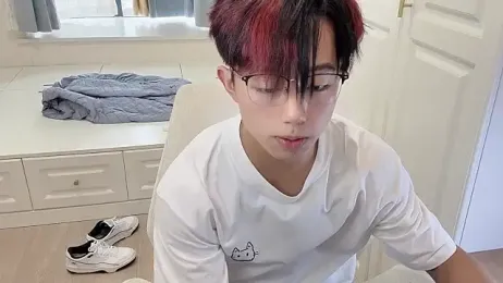STxuguanhan webcam model stream image
