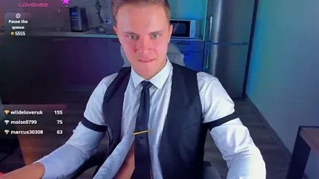 RaphaelFox webcam model stream image