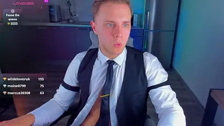 RaphaelFox webcam model stream image