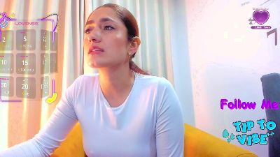 VicCruz webcam cam4 model stream image