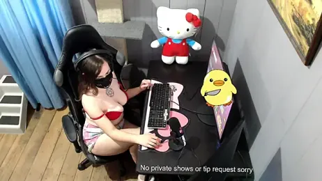 ZoeyBarker2007 webcam model stream image