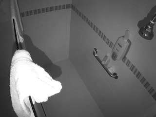 voyeurcam-jb-shower-10 webcam model stream image