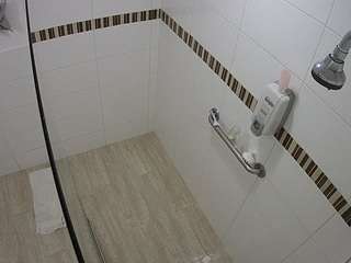 voyeurcam-jb-shower-10 webcam model stream image