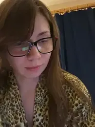 EvaRoss_ webcam model stream image