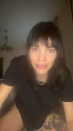 SarettaB90 webcam model stream image