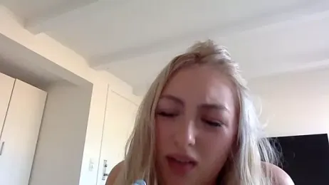 Kitty_Swetty webcam model stream image