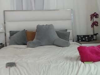 prettyjess webcam model stream image