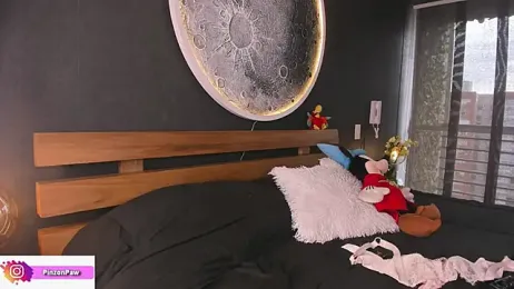 Sarajames webcam model stream image