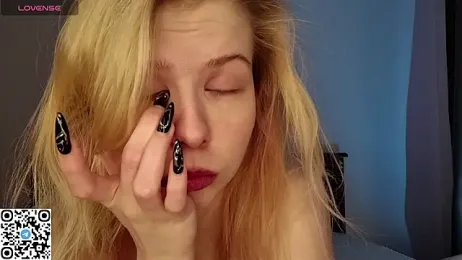 LynetHakes webcam model stream image