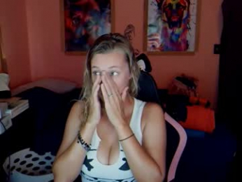 yoursecretgirlfriend963 webcam model stream image