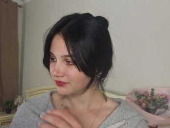 EnricaElis webcam model stream image