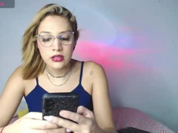 alexandra_lorens webcam model stream image