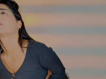 fitnessmommy webcam model stream image