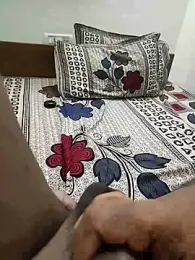 DesiHunk2255 webcam model stream image