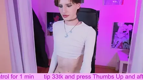 madi_snow webcam model stream image