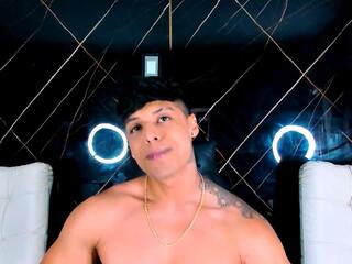 Owen Wolfe webcam model stream image