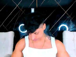 Owen Wolfe webcam model stream image
