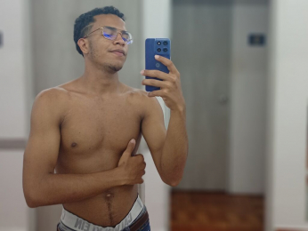 AstonVera webcam livejasmin model stream image