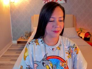 Isa Raven webcam model stream image