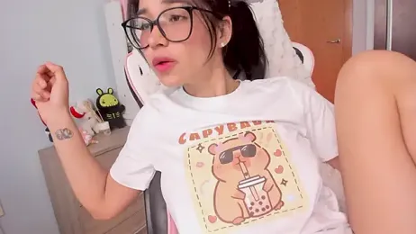 Adriennesexxx webcam model stream image