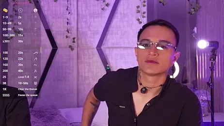 LiamDeep webcam model stream image