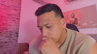 MaxTurner_ webcam cam4 model stream image