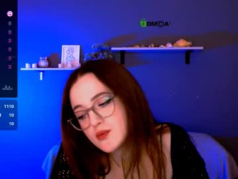 luna_berryy webcam model stream image