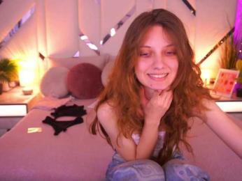 CuteeFoxy webcam model stream image