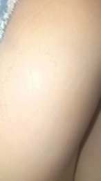 Lizzbu webcam model stream image