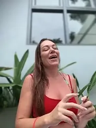 LilliThelo webcam model stream image