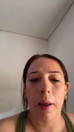 Lou1k webcam model stream image