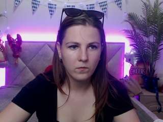 elizabethglow webcam preview