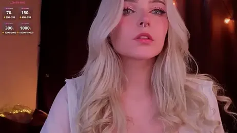 ShyniAlice webcam stripchat model stream image