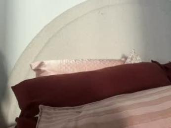 bellaryderr webcam model stream image