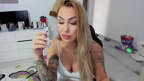 Nicol2Naya webcam model stream image