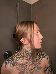 Elenascrib webcam stripchat model stream image