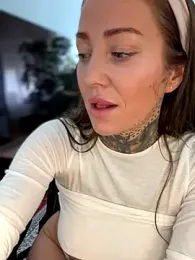 Elenascrib webcam model stream image
