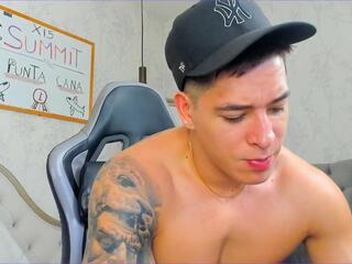 Alan Thompson webcam model stream image