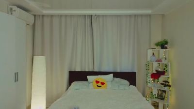 DevonaHutzler webcam model stream image