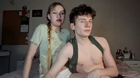 FloraCouple webcam stripchat model stream image