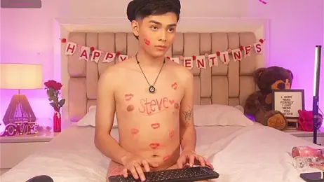 Maxi_little webcam model stream image