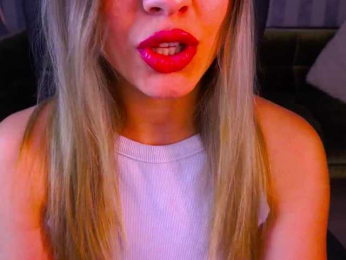 SashaBlooms webcam bongacams model stream image
