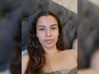 Love_Crew webcam model stream image