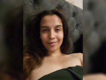 Love_Crew webcam model stream image