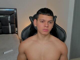 Stefan Lennox webcam model stream image